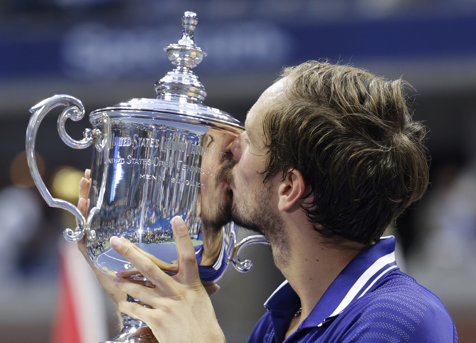 美国网球队翻盘欧洲网球队，梅德韦杰夫惊艳世界