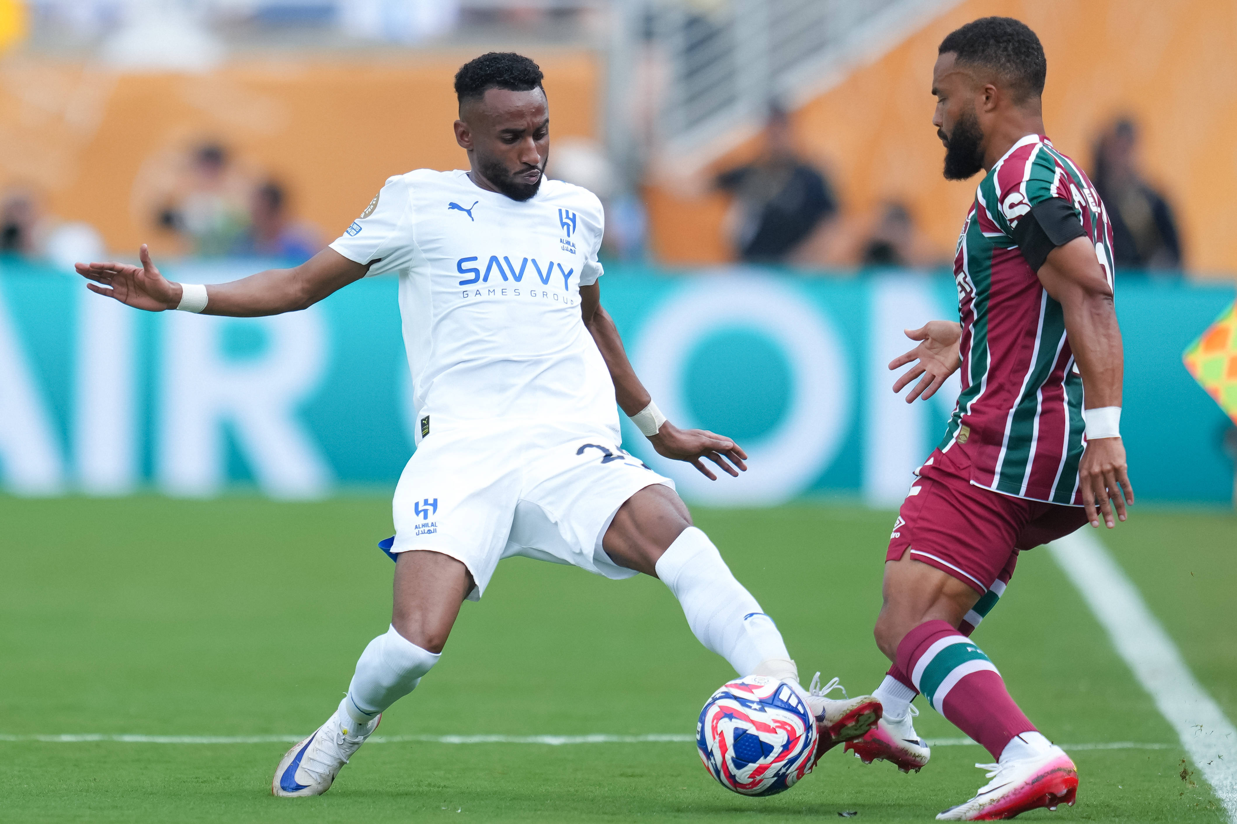 包含快讯：弗鲁米嫩塞抵达美国备战世俱杯的词条