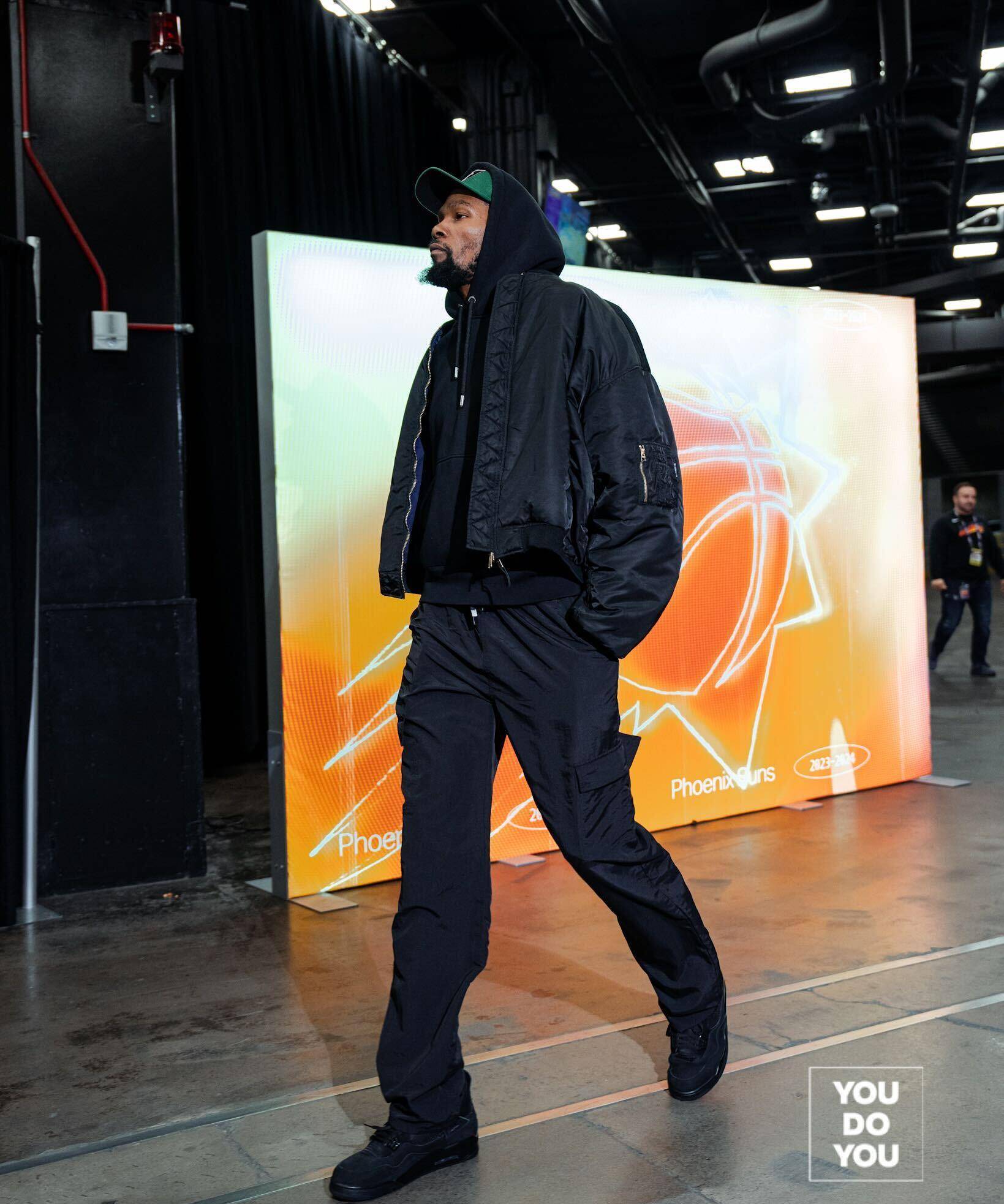 包含爵士轻取热火，莫兰特完成帽子戏法的词条