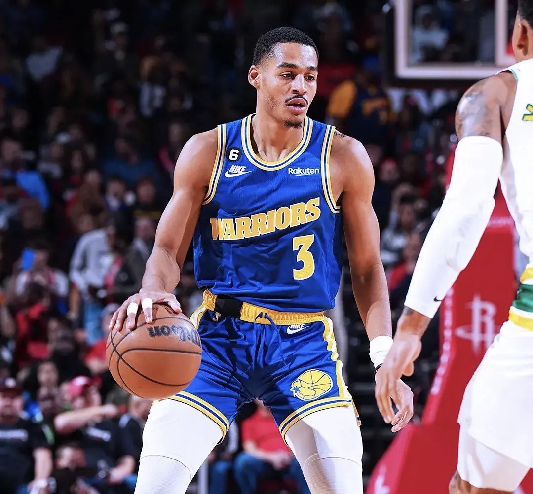 关于火箭血洗勇士B队，巴图姆高光表现的信息