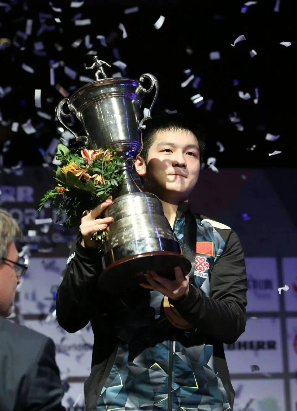 包含德国乒乓球队血洗韩国乒乓球队,樊振东惊艳世界的词条 包含德国乒乓球队血洗韩国乒乓球队,樊振东惊艳世界的词条