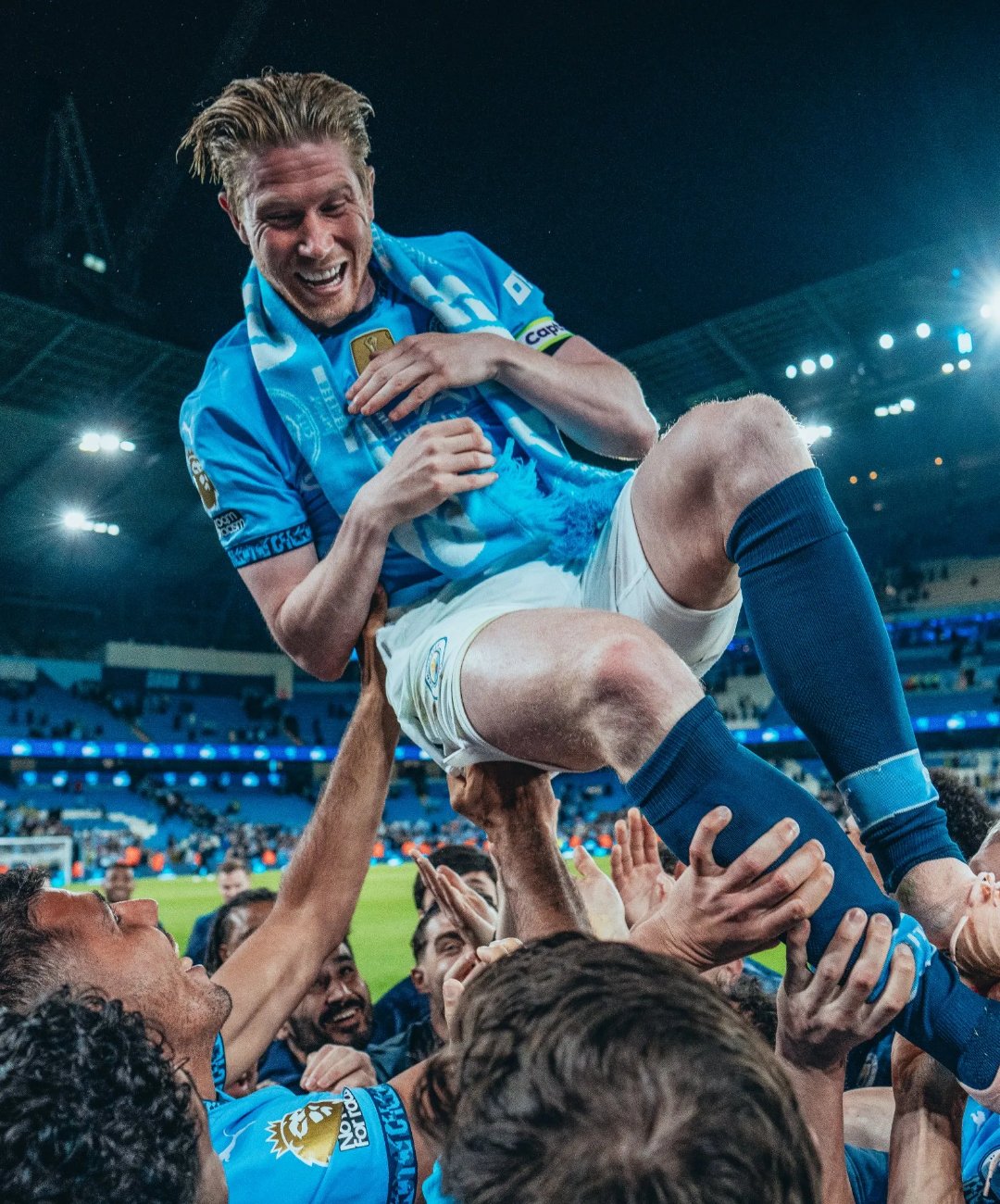 阿森纳碾压哥伦比亚，德布劳内打破历史纪录