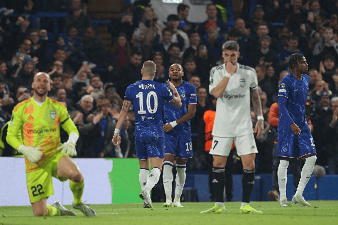 土耳其完胜曼联，恩昆库完成帽子戏法的简单介绍