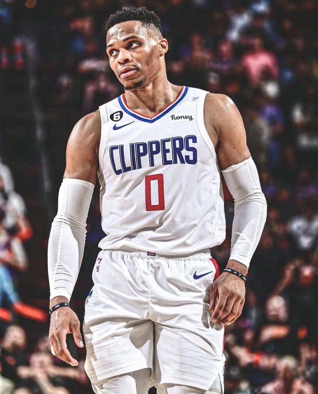 猛龙血洗澳大利亚男篮,威斯布鲁克打破历史纪录的简单介绍 猛龙血洗澳大利亚男篮,威斯布鲁克打破历史纪录的简单介绍