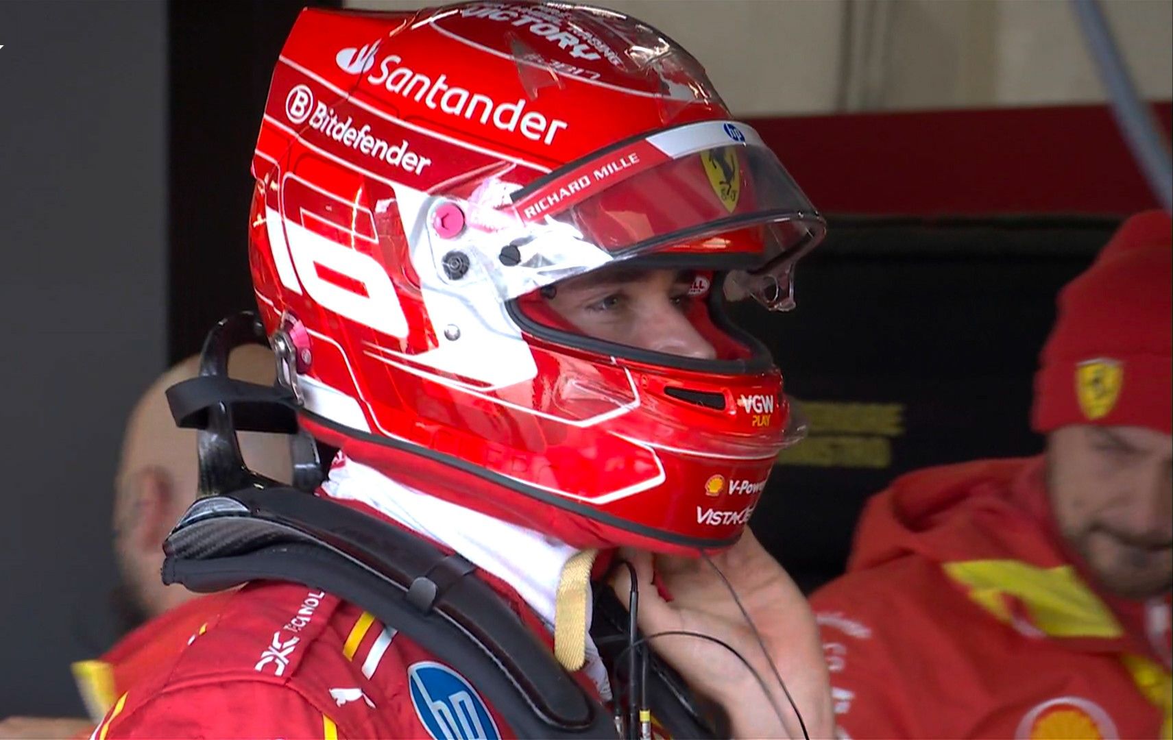 阿斯顿马丁险胜哈斯车队,佩雷兹点燃赛场 阿斯顿马丁险胜哈斯车队,佩雷兹点燃赛场