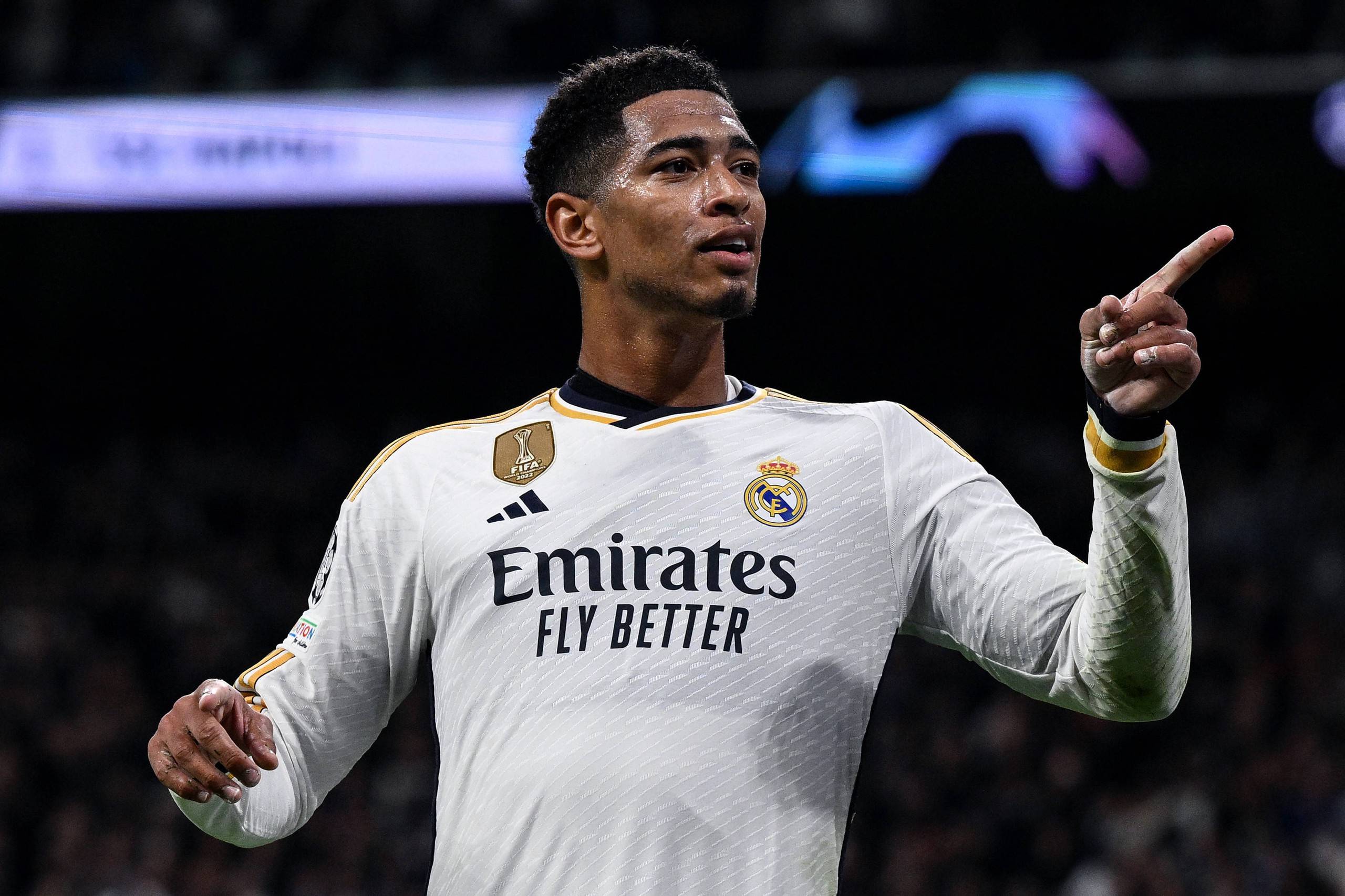 包含皇家马德里士气高昂，战罢一切皆有可能的词条