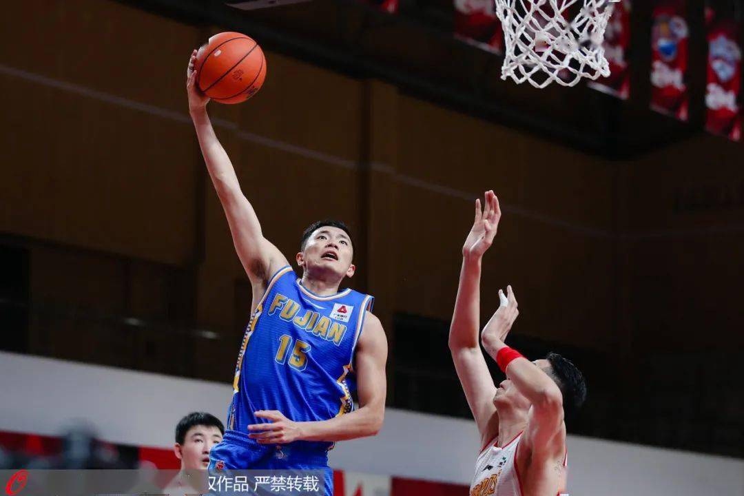 关于深圳队后卫出色发挥，锁定守门的信息