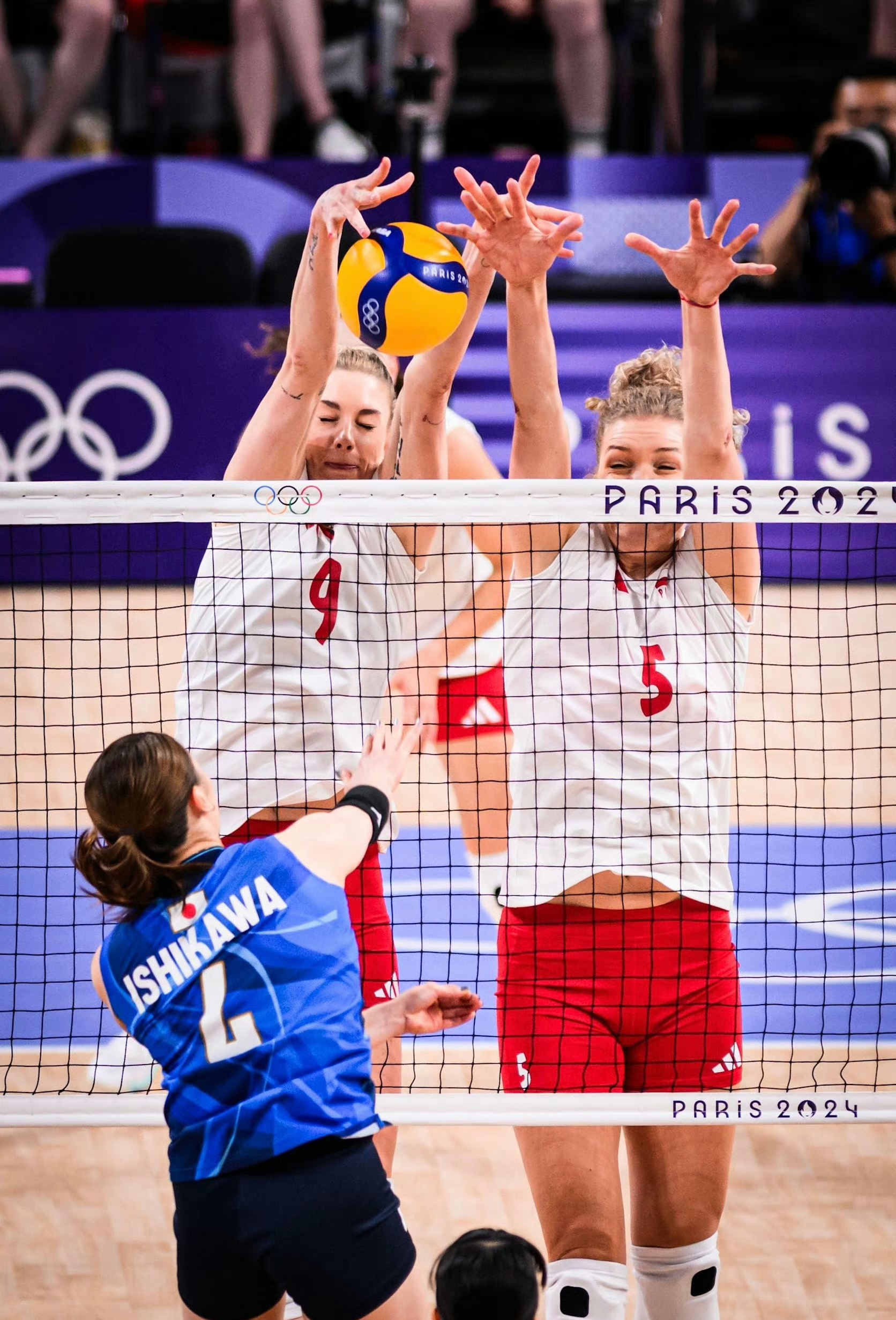 波兰选手在射击比赛中大放异彩，成为焦点的简单介绍