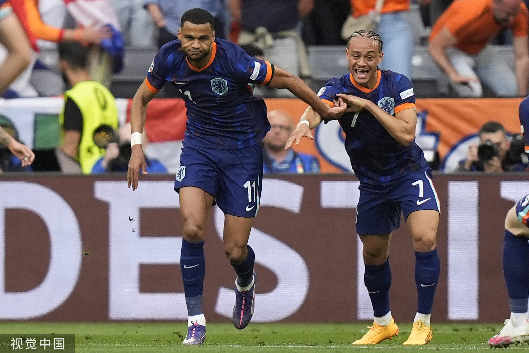 开云官方app入口-包含荷兰球队全力以赴，战胜对手力争晋级的词条