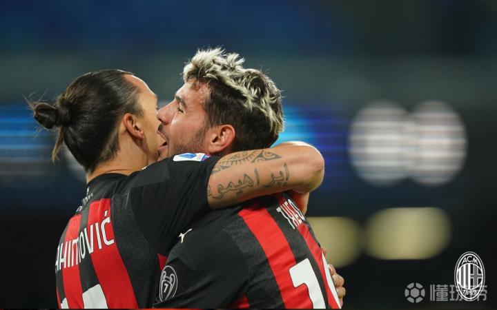 包含西班牙横扫那不勒斯，伊布统治全场的词条