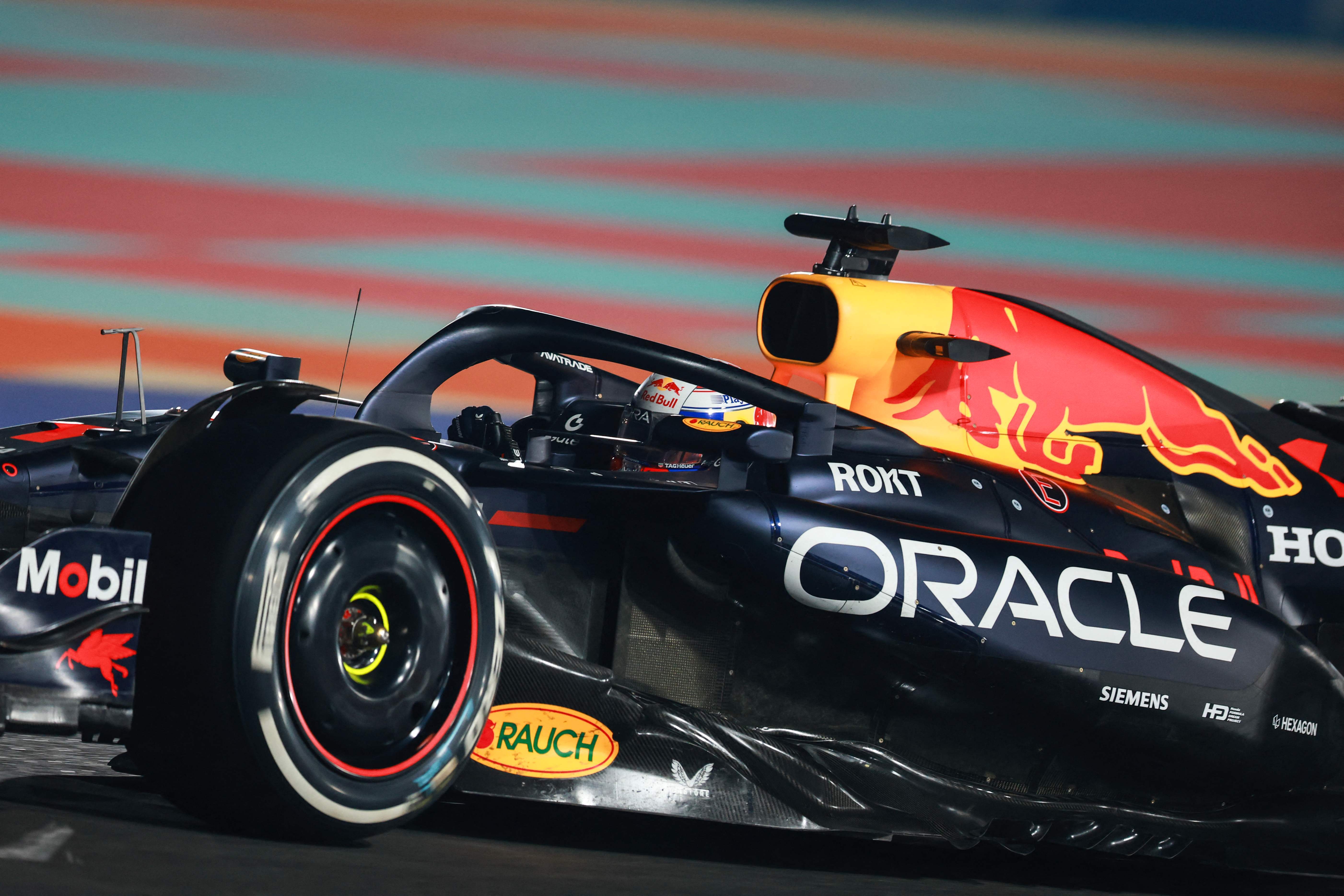 包含阿斯顿马丁轻取红牛二队,塞恩斯状态火热的词条 包含阿斯顿马丁轻取红牛二队,塞恩斯状态火热的词条