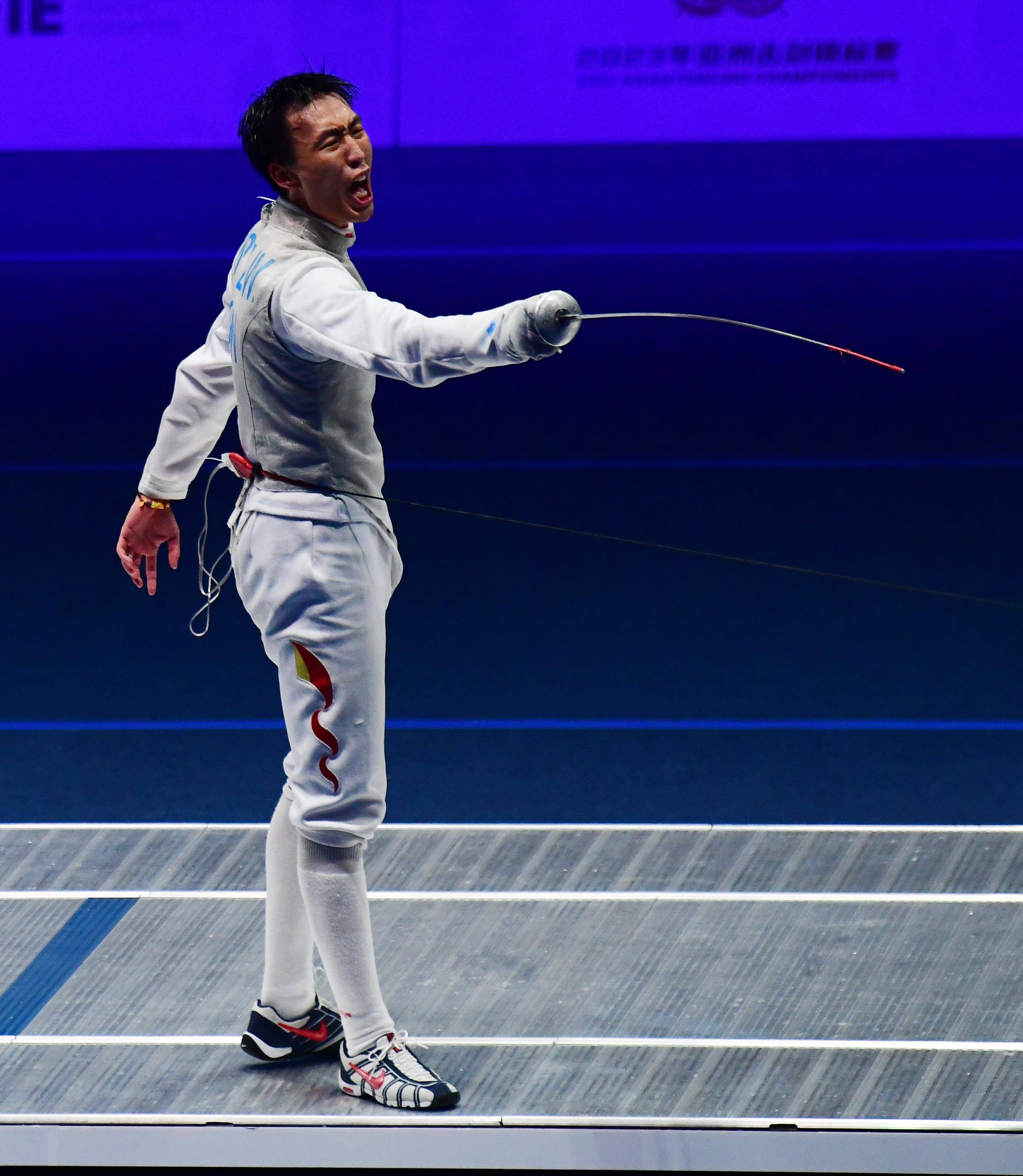 加拿大击剑选手实力惊艳，轻松夺冠