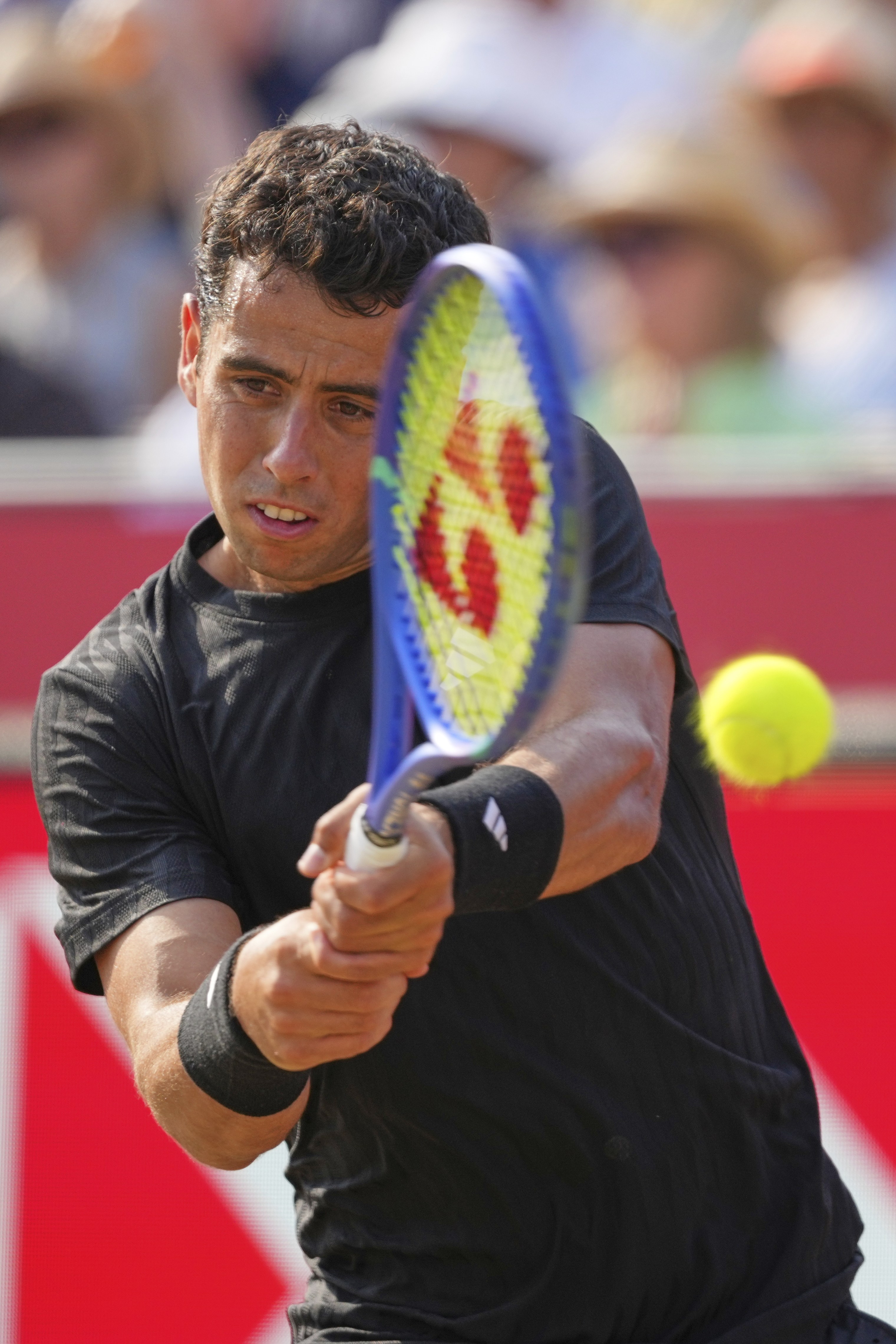 包含意大利网球队力克德国网球队，阿尔卡拉斯绝境逆转的词条