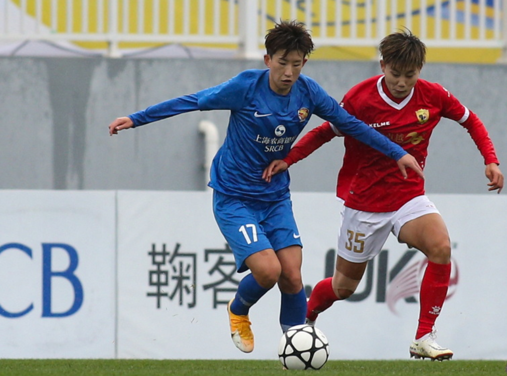 挪威女足强势登顶，夺得关键胜利！