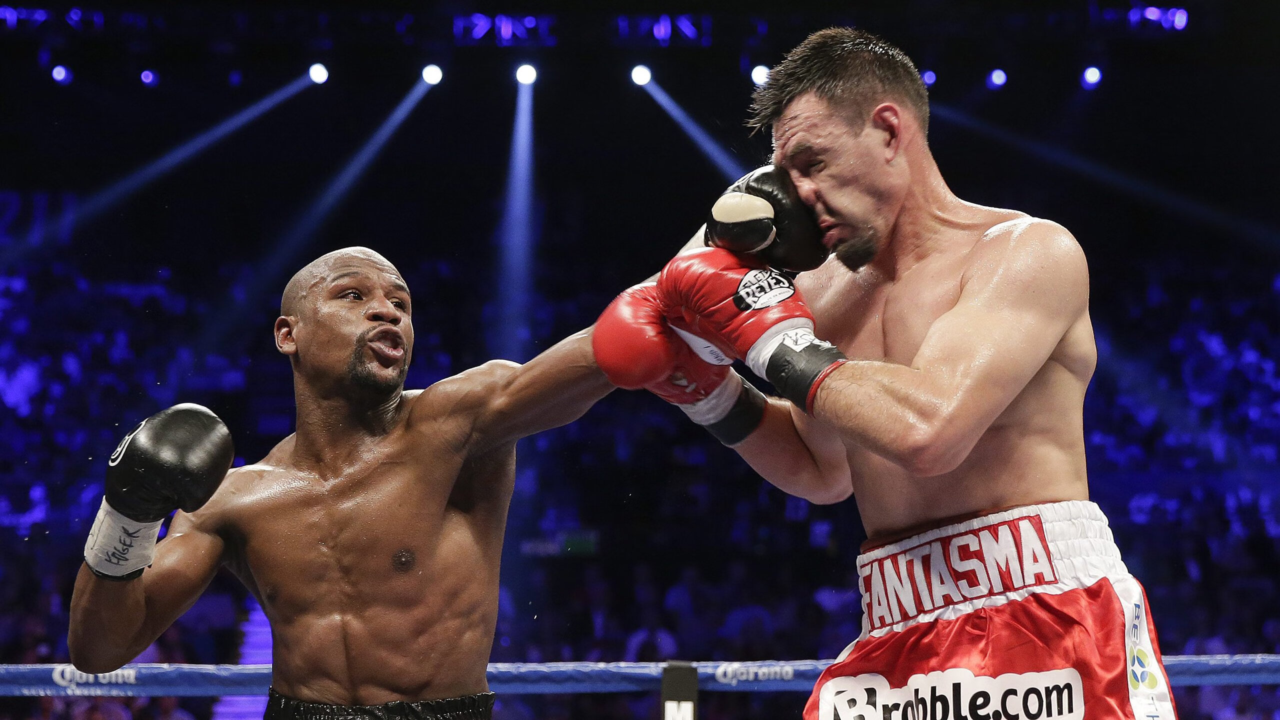 冰岛加时绝境逢生，斯通斯一锤定音成关键先生